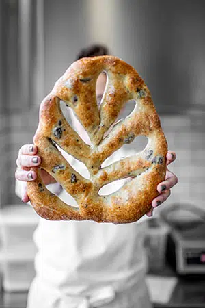קורס לחמי מחמצת בדנון בית הספר למצוינות קולינרית בנמל תל אביב